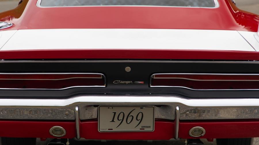 Детали экстерьера Dodge Charger Daytona Hemi 1969 года  (фото 5 из 20)
